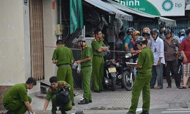 Bắt kẻ truy sát, chém chết 2 thanh niên ở quán nhậu vì nhìn đểu