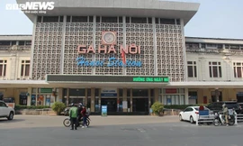 Vé tàu ế ẩm, ga Hà Nội vắng tanh ngày giáp Tết Dương lịch