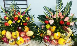 Khách không ngần ngại 'móc ví' chi gần 5 triệu cho mâm hoa quả cúng rằm tháng Giêng