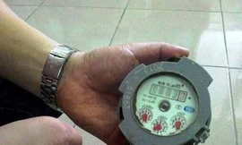 Gia đình ông Ứng đã quyết định không mang đồng hồ nước đi kiểm định lại.
