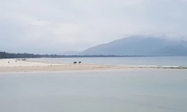 Bãi biển Lộc Vĩnh nơi Rin thực hiện "chuyện người lớn" với bé gái 14 tuổi