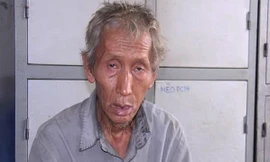 Ông Ly Cà Giờ tại cơ quan công an. Ảnh: Công an Lào Cai.