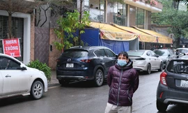 Các bãi trông giữ xe tại Hà Nội đua nhau vào mùa 'chặt chém'