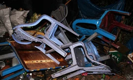 Quán nước đánh khách ở Long An bị đập phá