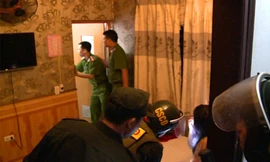 Thuê nhà mở quán cà phê kinh doanh gái mại dâm 'già'