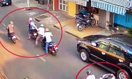 Chủ tiệm vàng bị tấn công, cướp hơn 2 tỉ đồng