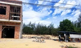 Lán trại bên cạnh ngôi nhà đang xây của vợ chồng ông Kề, nơi xảy ra vụ việc