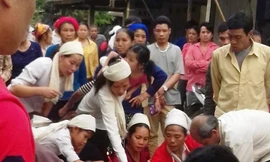 Chị Vi Thị Kh.chết thương tâm do "bà lang" dùng que nứa phá thai