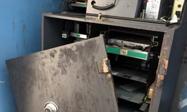 Người nước ngoài phá hàng loạt trụ ATM trộm gần 6 tỷ