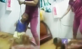 Tạm giữ người mẹ cột dây vào cổ con trai, bạo hành dã man