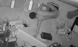 Trích xuất camera tìm kẻ chui lỗ thông gió trộm cả ký vàng