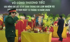 ông Trịnh Đức Hùng, nguyên Chủ tịch UBND huyện Phong Điền (Thừa Thiên Huế) đau xót trước sự ra đi của ông Nguyễn Văn Bình