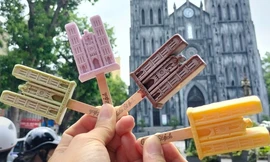 Chàng trai trổ tài làm kem mô phỏng các địa danh du lịch nổi tiếng ở Hà Nội