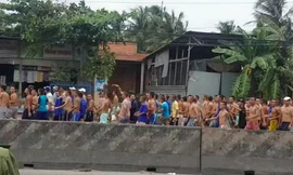 Hơn 100 học viên cai nghiện tràn ra đường