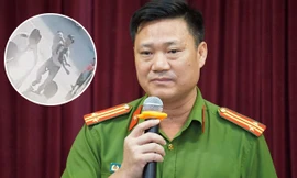 Ông Trần Văn Hoá - Phó trưởng Công an quận Cầu Giấy trong buổi họp báo sáng 7/8 và hình ảnh nạn nhân (cắt từ camera) khi vừa được phát hiện tại trường Gateway