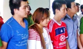 Bị bạn trai dàn cảnh đánh ghen để... cướp