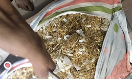 Người trông xe qua mặt ông chủ, trộm 455 lượng vàng trong 6 năm