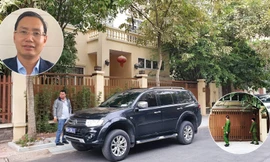 Cận cảnh khám xét nơi ở của Chánh văn phòng Thành ủy Hà Nội