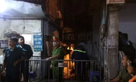 Cơ quan chức năng phong tỏa khu vực xảy ra cháy.