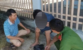 Bản tin 8H: Công an cứu thiếu niên 15 tuổi nhảy xuống sông tự tử