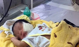Hiện đứa bé đang được chăm sóc tại Bệnh viện La Gi