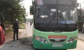 Xe buýt có chị T. làm tiếp viên