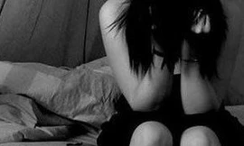 Rủ bé gái 15 tuổi thuê phòng trọ sống chung