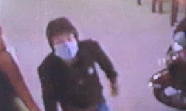 Hình ảnh nhận dạng thủ phạm đột nhập vào căn nhà báo mất trộm 8 tỷ đồng. Ảnh: chụp lại từ camera