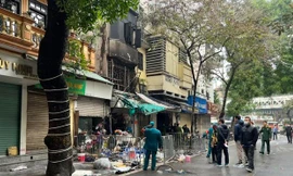 Hiện trường vụ cháy ở phố cổ Hà Nội khiến 4 người tử vong
