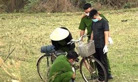 Chiếc xe đạp của nạn nhân tại hiện trường