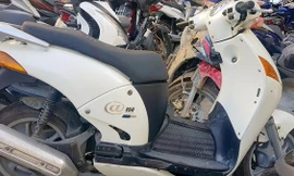 Người phụ nữ nhảy cầu sau khi bị nhóm cho vay nặng lãi uy hiếp