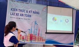 Tổ chức chương trình Tập huấn kiến thức và kỹ năng Lái xe an toàn tại Head Tiến Cường