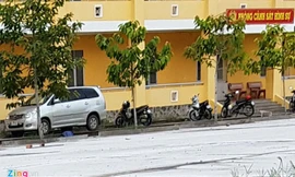 Chiếc xe tang vật đã bị đổi từ màu nâu vàng sang trắng xám