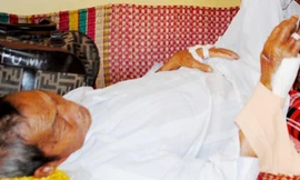 Cụ Lẫm đang điều trị tại bệnh viện