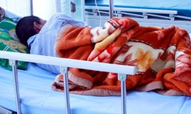 "Phi công trẻ" 17 tuổi đang nằm viện điều trị