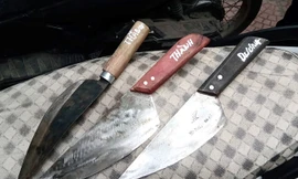 Cảnh sát hình sự bị chém khi vây bắt nhóm dàn cảnh đụng xe để trộm