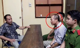 Đại tá Nguyễn Thanh Tùng thẩm vấn bị can Đông