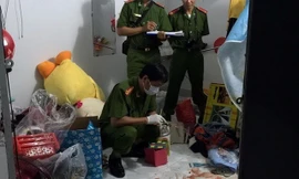 Khóa cửa nhốt bạn gái rồi đi nhậu, thanh niên bị đâm chết