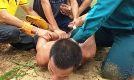 Cơ quan chức năng cùng người dân khống chế Vinh