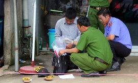 Nghi đồng nghiệp bỏ thuốc độc vào nước, nam công nhân đâm chết người