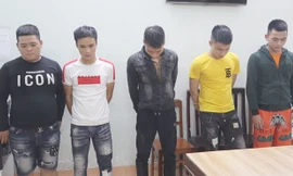 Những đối tượng liên quan đến vụ dùng súng bắn nhau ở nghĩa địa. Ảnh: Trị Bình