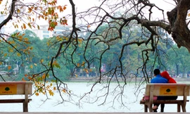 Hà Nội đón Tết trong giá rét