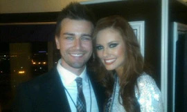 Tân hoa hậu Mỹ hẹn hò diễn viên Hollywood