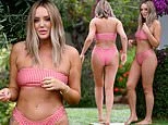 Sao truyền hình Anh quốc khoe dáng nảy nở với bikini