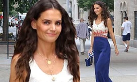 Katie Holmes lại khiến fans sửng sốt khi trẻ trung như đôi mươi trên phố