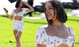 'Mỹ nhân gợi cảm nhất hành tinh' xinh đẹp như tranh vẽ giữa biển trời Venice