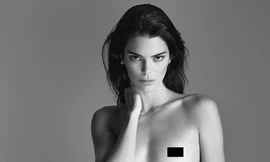Kendall Jenner tung ảnh khoả thân trên mạng xã hội gây tranh cãi