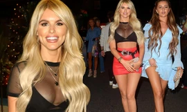 Sao truyền hình 9x mặc áo xuyên thấu khoe ngực căng đầy nóng bỏng