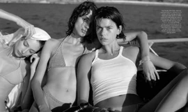 Bốn mỹ nhân làng mốt khoe sắc vóc nuột nà gợi cảm