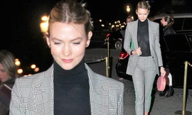 Siêu mẫu cưới em trai con rể ông Trump diện áo xuyên thấu gợi cảm